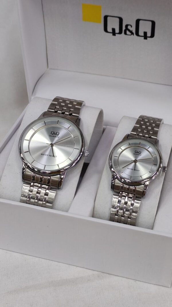 Reloj QyQ original para pareja