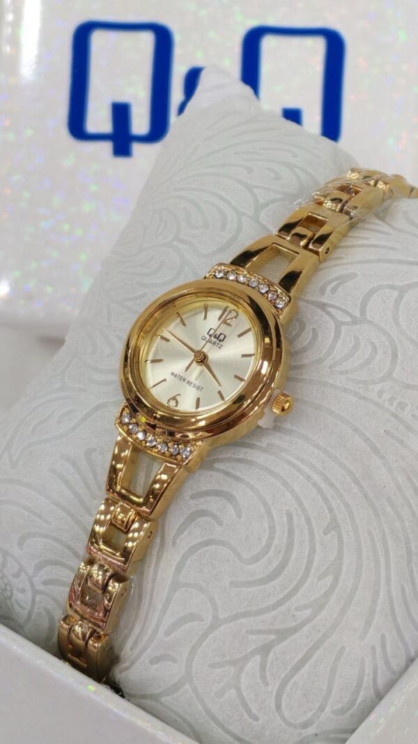Reloj QyQ original dama✨ - Imagen 3