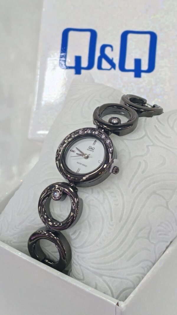 Reloj QyQ para dama elegante✨ - Imagen 7