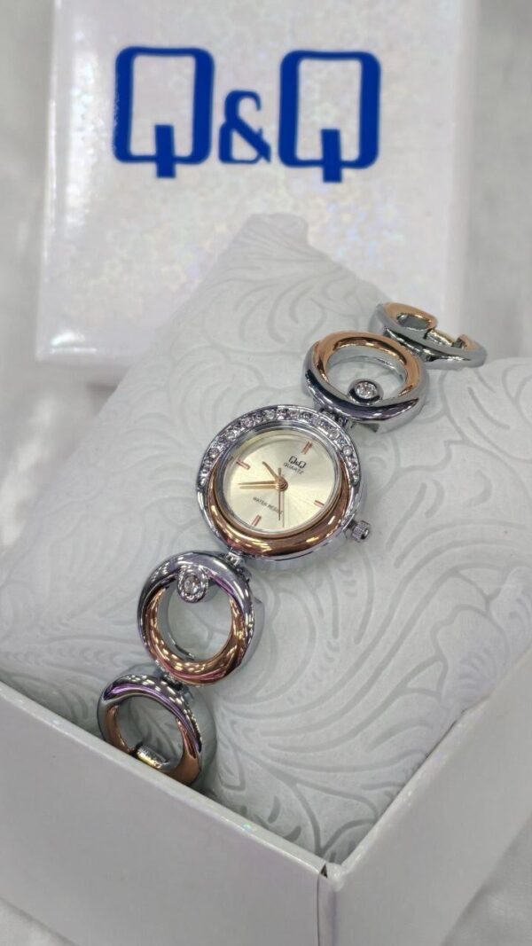 Reloj QyQ para dama elegante✨ - Imagen 11