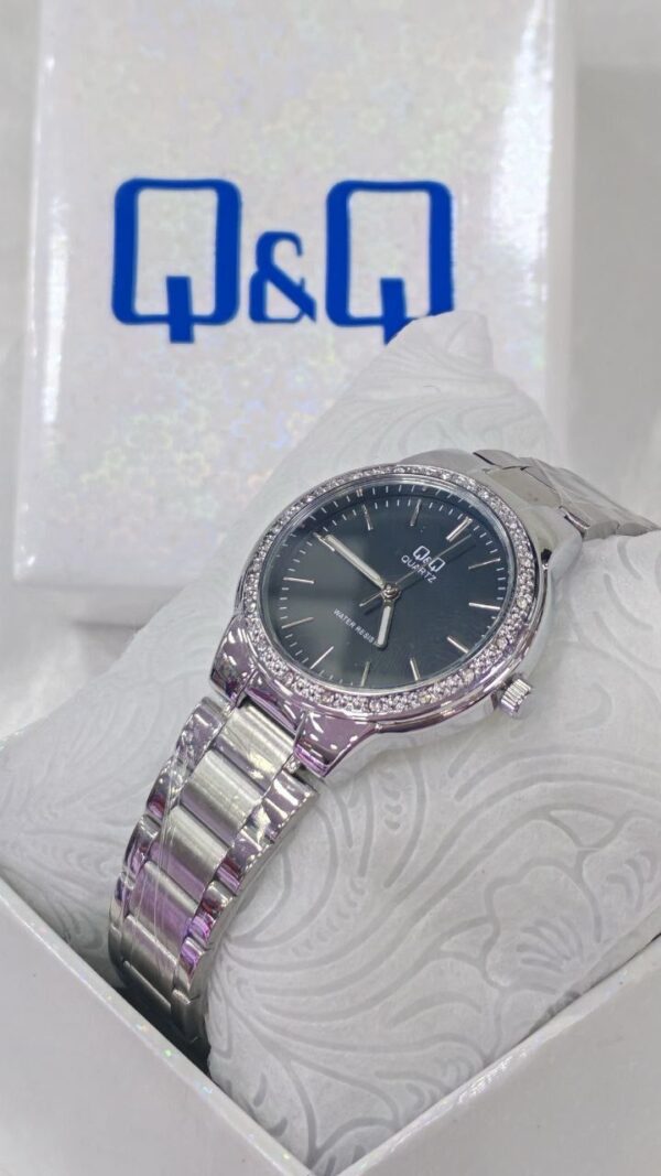 Reloj QyQ dama exclusive💖 - Imagen 6