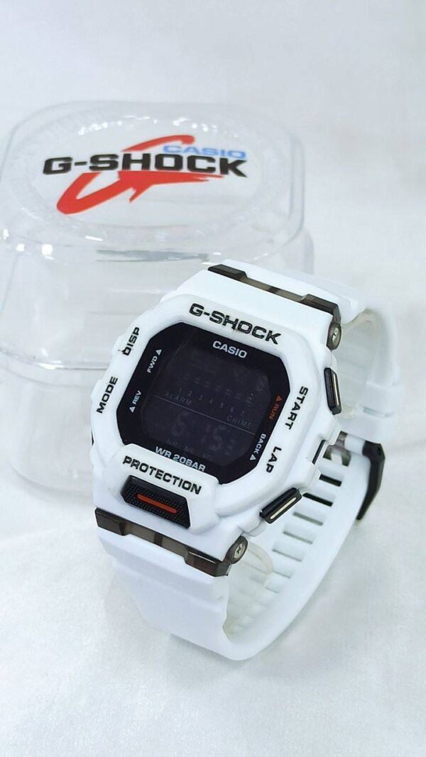 Reloj Casio G-Shock GA-700-4ACR - Imagen 10