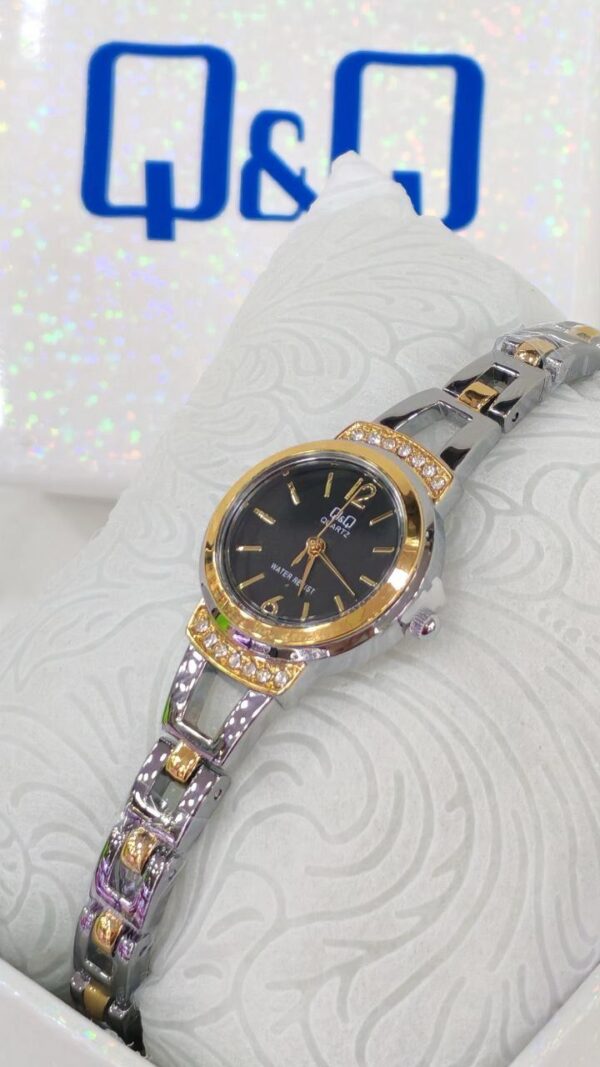 Reloj QyQ original dama✨ - Imagen 6