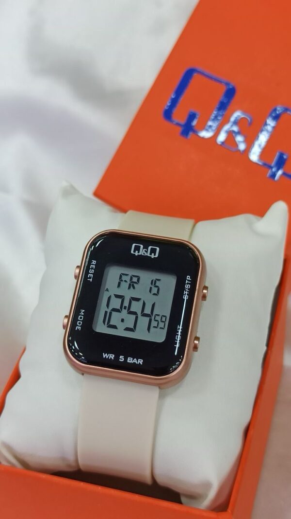 Reloj QyQ deportivo para dama - Imagen 5