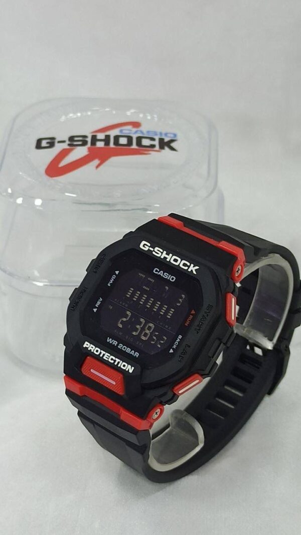 Reloj Casio G-Shock GA-700-4ACR - Imagen 6