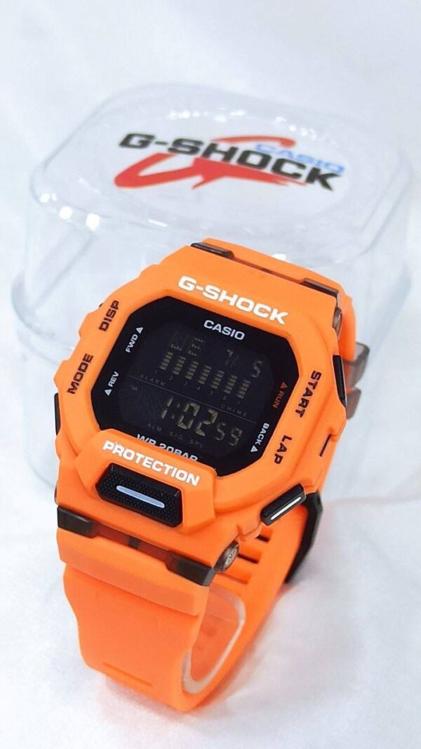 Reloj Casio G-Shock GA-700-4ACR - Imagen 9