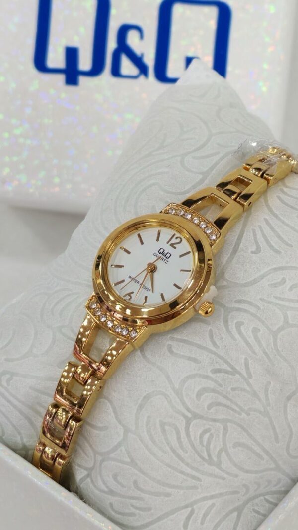 Reloj QyQ original dama✨ - Imagen 5
