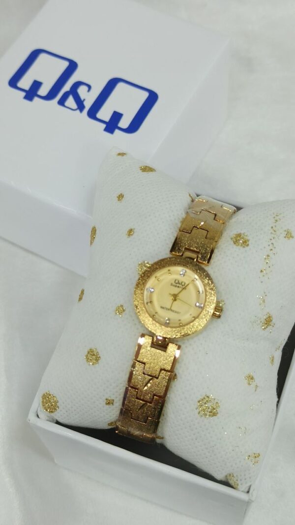 Reloj QyQ original superior para dama✨ - Imagen 4