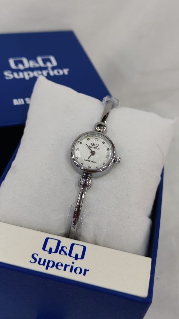 Reloj QyQ original superior para dama💖 - Imagen 9
