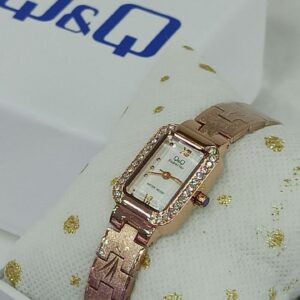 Reloj QyQ original superior para dama💖