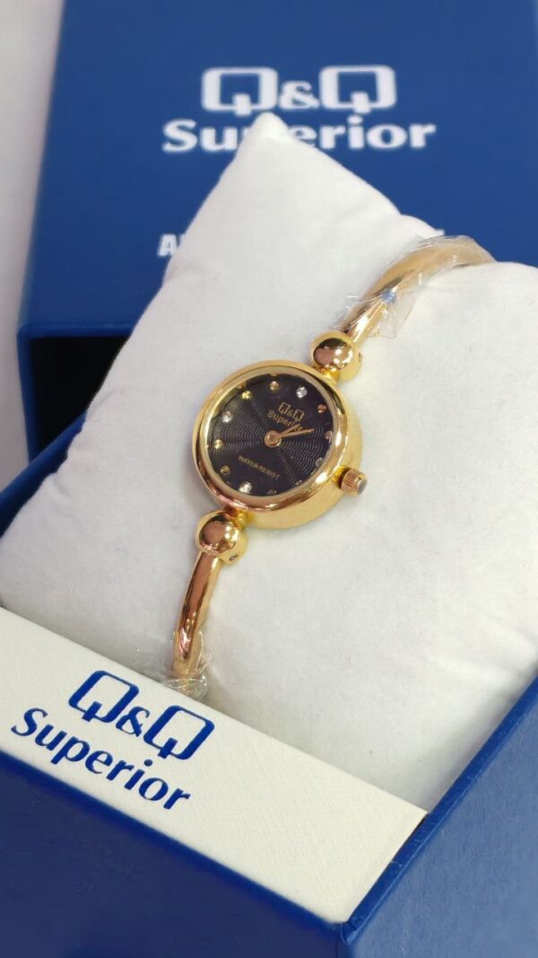 Reloj QyQ original superior para dama💖 - Imagen 2