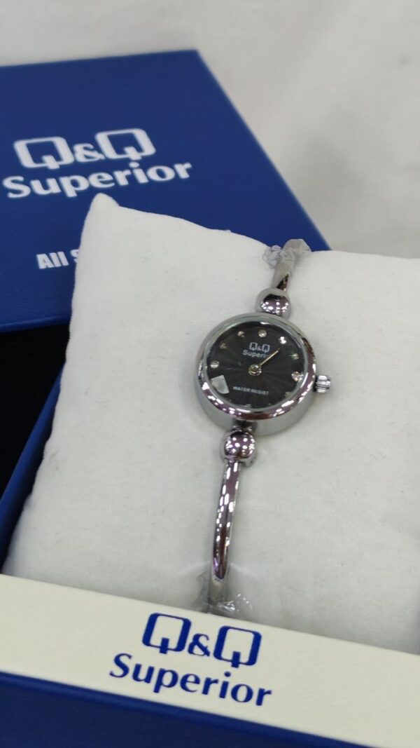 Reloj QyQ original superior para dama💖 - Imagen 3