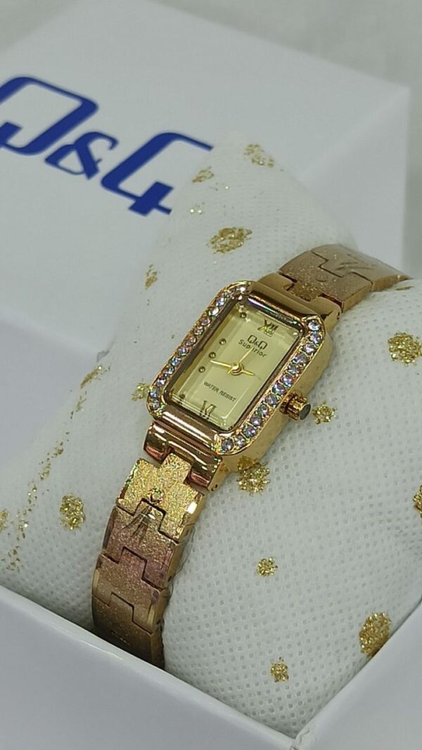 Reloj QyQ original superior para dama💖 - Imagen 7