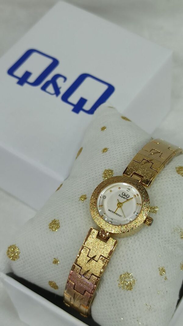 Reloj QyQ original superior para dama✨ - Imagen 7
