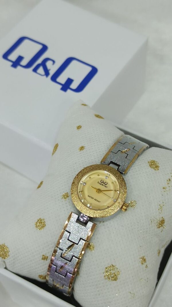 Reloj QyQ original superior para dama✨ - Imagen 5