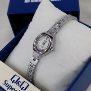Reloj QyQ original superior dama💖
